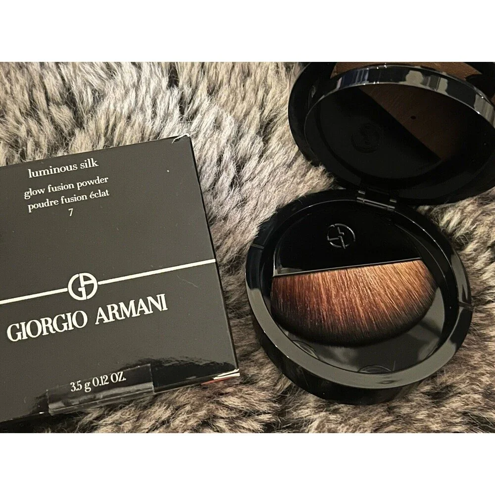 Giorgio Armani Luminous Silk Glow Fusion Powder 3.5G NEW #7